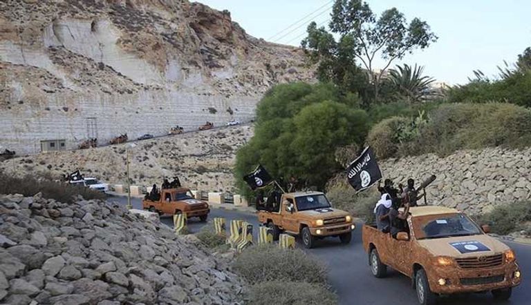 موكب لإرهابيي داعش شرقي ليبيا (أرشيفية) 