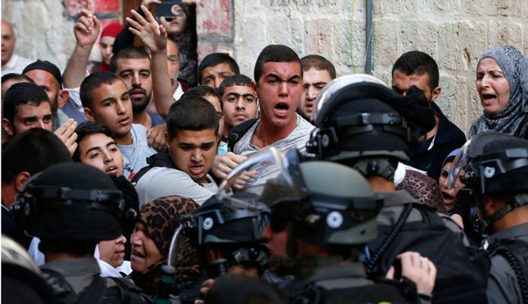 مواجهات بين الفلسطينيين والقوات الإسرائيلية