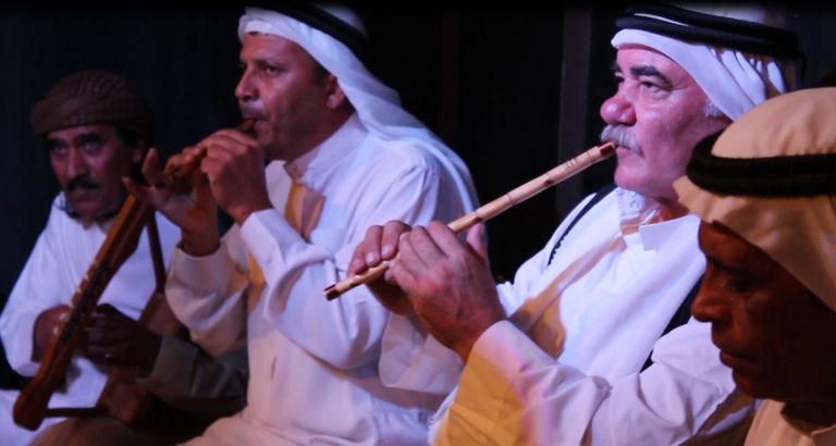 فرقة الجركن خلال حفلاتها بمسرح الضمة بالقاهرة