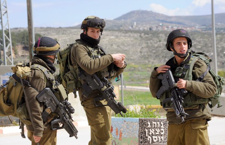 جنود من جيش الإحتلال الإسرائيلي