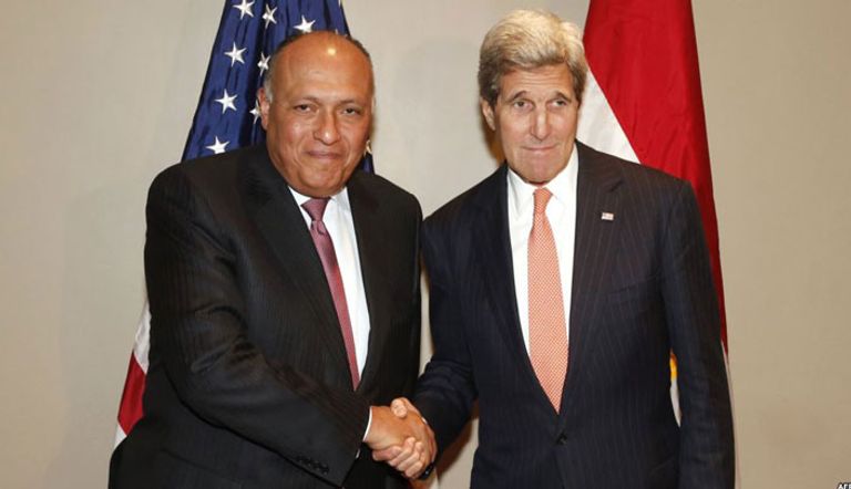 وزير الخارجية المصري سامح شكري  مع نظيره الأمريكي جون كيري
