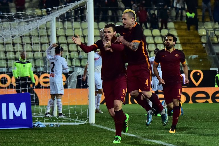 البوسني دزيكو سجل الهدف الثاني لروما بتمريرة صلاح