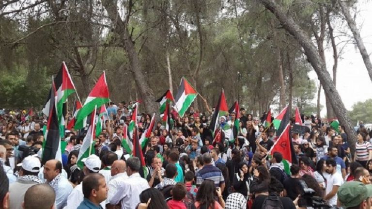 الآلاف من الفلسطينين العرب في إسرائيل يشاركون في إحياء ذكرى النكبة الفلسطينية