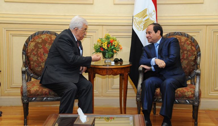 الرئيس المصري   السيسي ونظيره الفلسطيني  أبومازن 