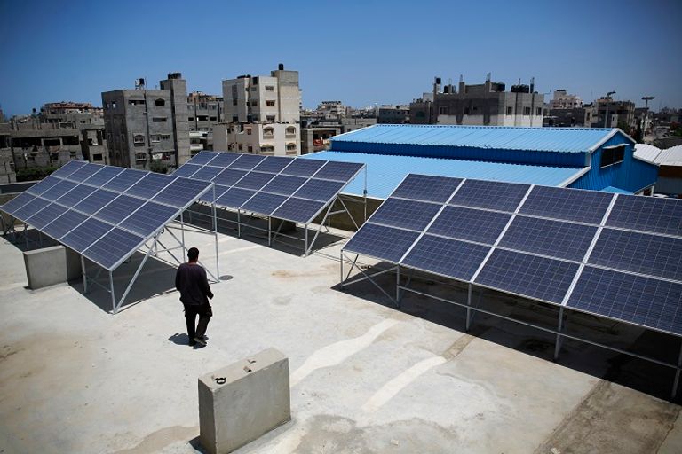 تمثل الطاقة الشمسية 3 في المائة من حجم استهلاك الطاقة في قطاع غزة