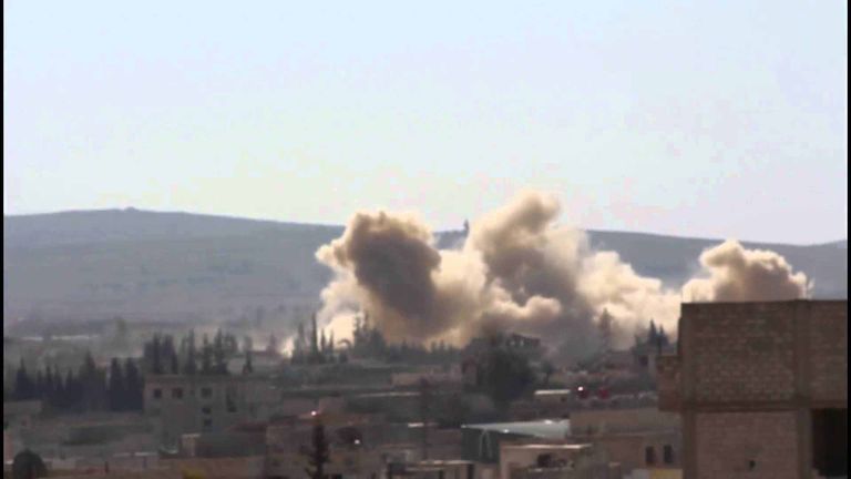 قصف جوي كثيف من القوات السورية على 