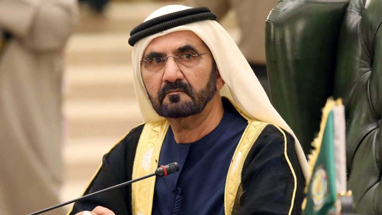 الشيخ محمد بن راشد آل مكتوم نائب رئيس دولة الإمارات رئيس مجلس الوزراء وحاكم إمارة دبي