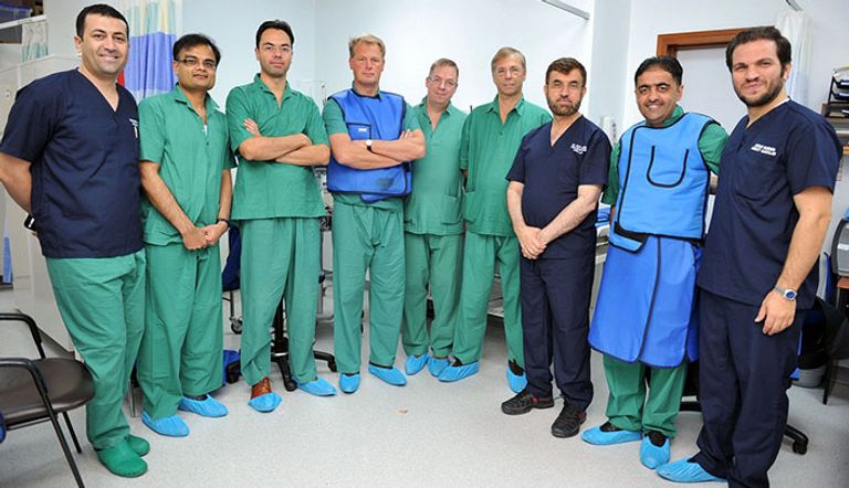 أطباء في الإمارات