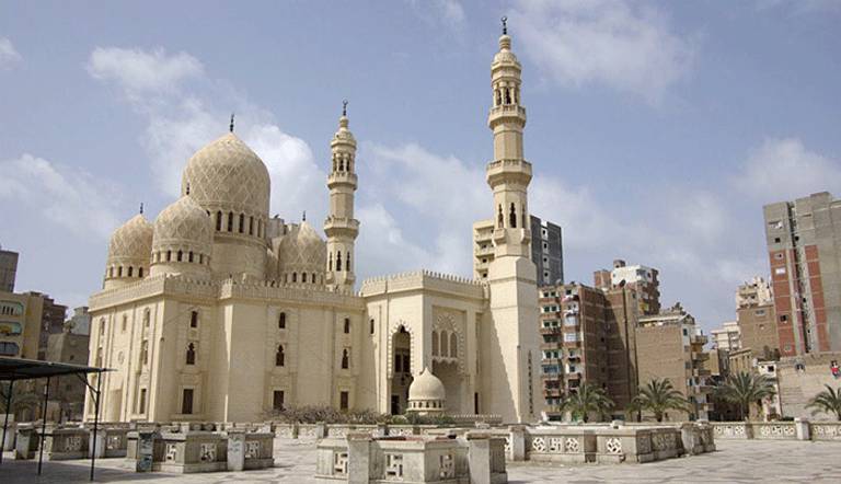 مسجد أبو العباس أشهر مساجد الإسكندرية