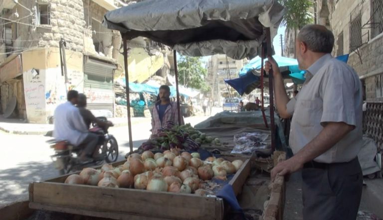 يعيش نحو 200 ألف شخص في الأحياء الشرقية من حلب.