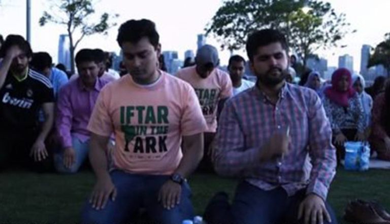 صلاة المسلمين في حديقة بنيويورك