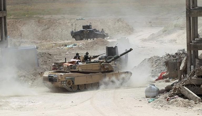دبابات الجيش العراقي على أبواب الفلوجة - Copy