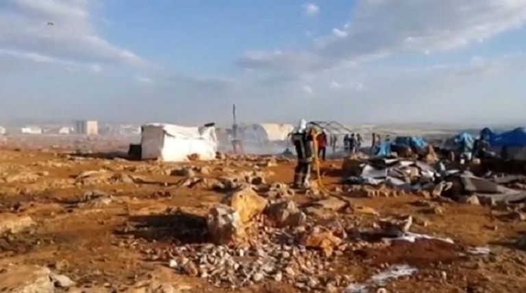 روسيا تنفي أن تكون ورا ء قصف مخيم إدلب