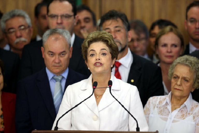 ديلما روسيف رئيسة البرازيل الموقوفة من مجلس الشيوخ عن ممارسة عملها