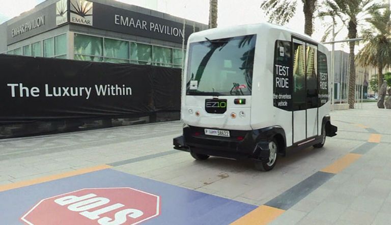 أول مركبة ذاتية القيادة في دبي 