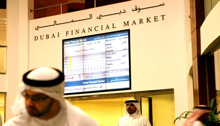 متعاملون في سوق دبي المالي – صورة أرشيفية 