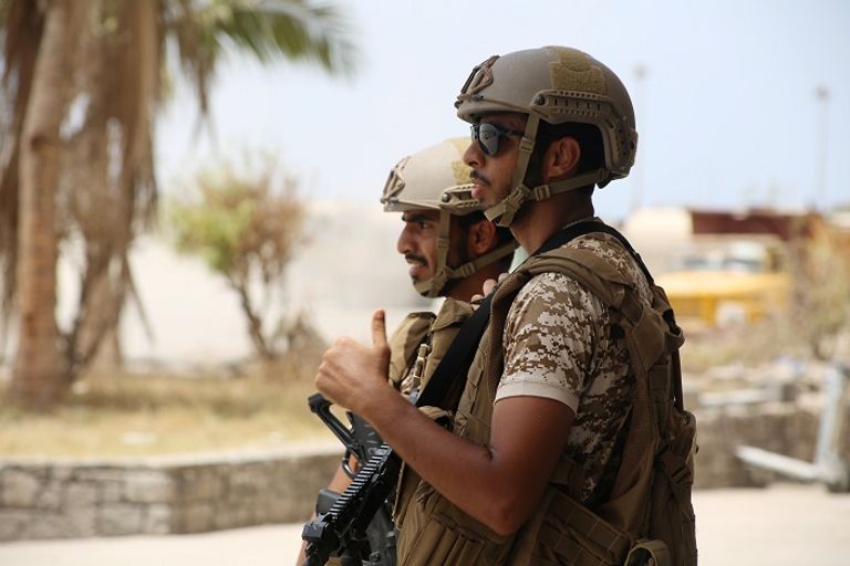 عناصر من جنود التحالف العربي في اليمن