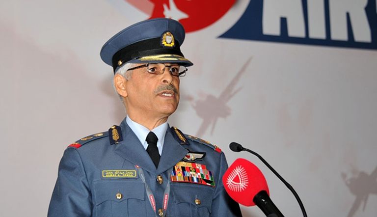 قائد سلاح الجو الملكي البحريني اللواء الركن حمد بن عبد الله آل خليفة