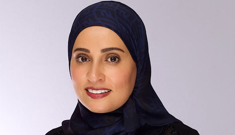 وزيرة السعادة الإماراتية 