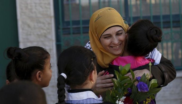 المعلمة الفلسطينية حنان الحروب