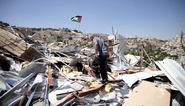 الاحتلال يهدم منازل الفلسطينيين  