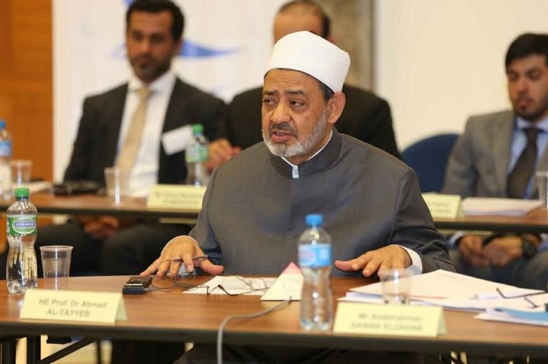 الإمام الأكبر يلقي كلمته التي دعا فيها لتدشين مشروع إنساني متكامل لنشر السلام