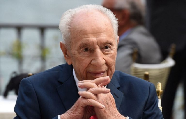 الرئيس الإسرائيلي الراحل شيمون بيريز أوباما خلال جنازة شيمون بيريز