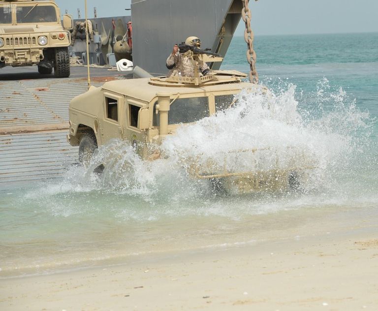 جنود من القوات البحرية الملكية السعودية