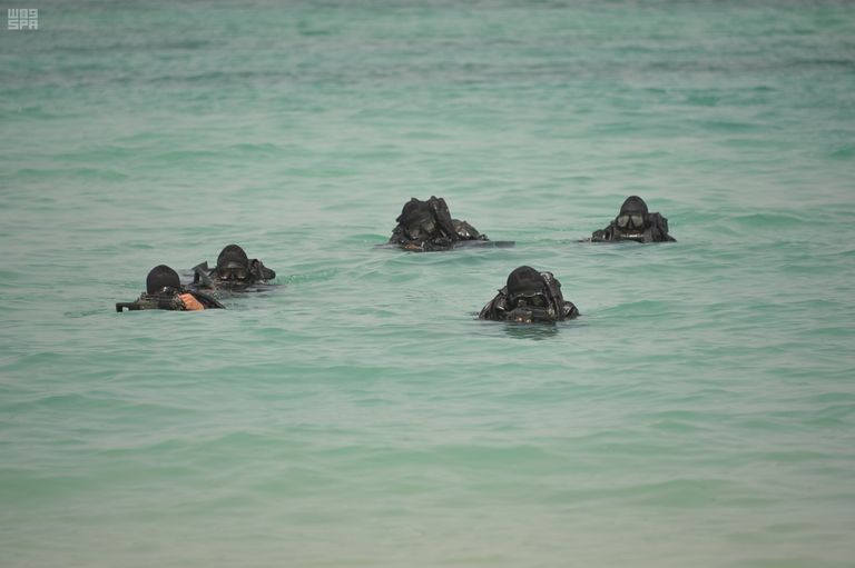 جنود من القوات البحرية الملكية السعودية