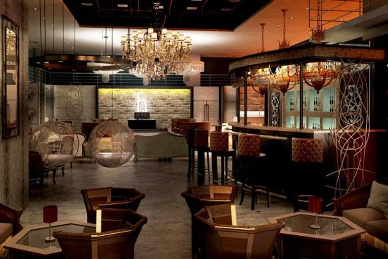 الحانة مخصصة لذوي الجمال فقط