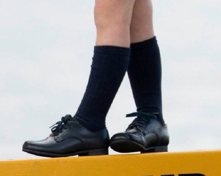 الأمير جورج لا يرتدي سوى السراويل القصيرة ارتداء السراويل القصيرة عرف امتد لأجيال