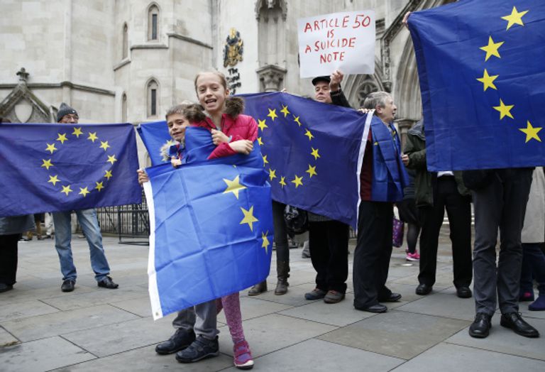 مسيرة مؤيدة للاتحاد الأوروبي في لندن طفل في مسيرة مؤيدة للاتحاد الأوروبي بلندن