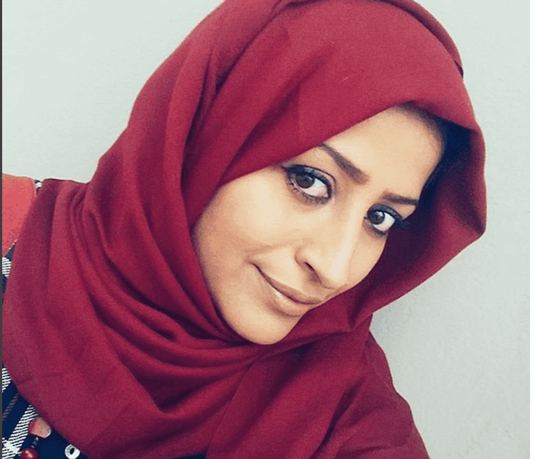 الممثلة المغربية أثناء عقد القران