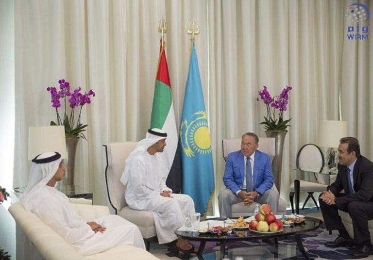 الشيخ محمد بن زايد آل نهيان يلتقي الرئيس نور سلطان نزارباييف رئيس جمهورية كازاخستان