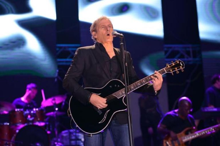 مايكل بولتون أثناء إحياء حفله في القاهرة