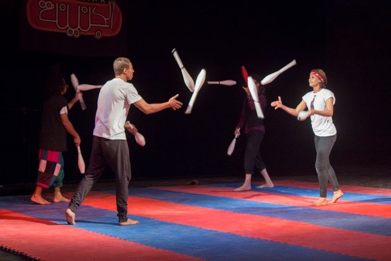 سيركس سيرك الشارع المجاني يحصد بسمات المصريين