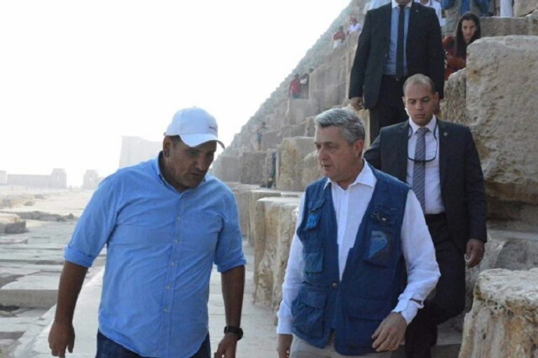 المسؤول الأممي وعد بأنه سيحكي ما شاهده من حضارة عظيمه فيليبو غراندي خلال زيارته لأهرامات الجيزة