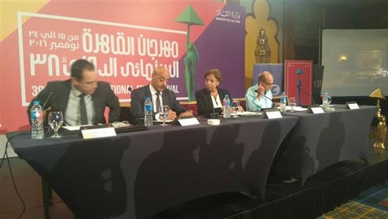 المؤتمر الصحفي يوسف شريف رزق الله، رئيس المهرجان، خلال المؤتمر الصحفي