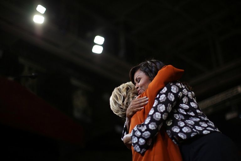 ميشيل مع هيلاري