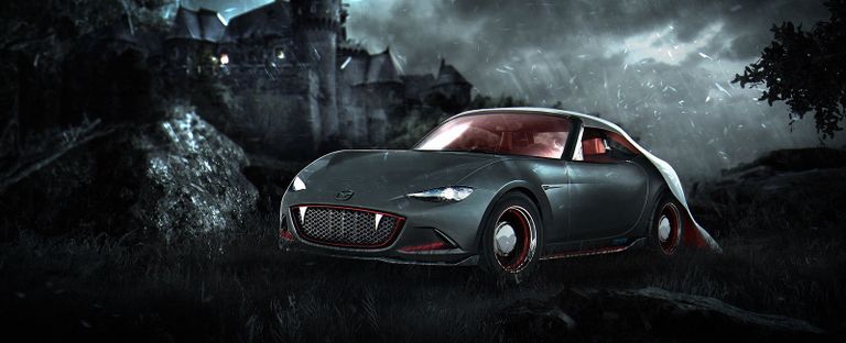 رسامون أمريكيون يقومون برسم السيارات على أشكال الشخصيات المرعبة من الأفلام