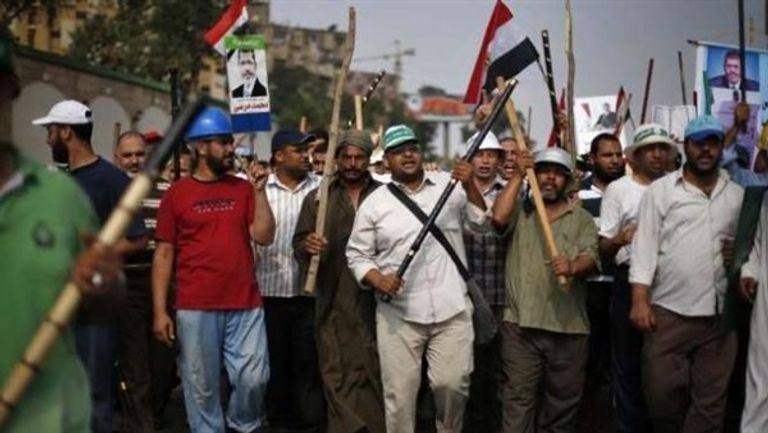 البرادعي فى مقدمة الصفوف أثناء بيان عزل مرسي وإعلان خارطة الطريق