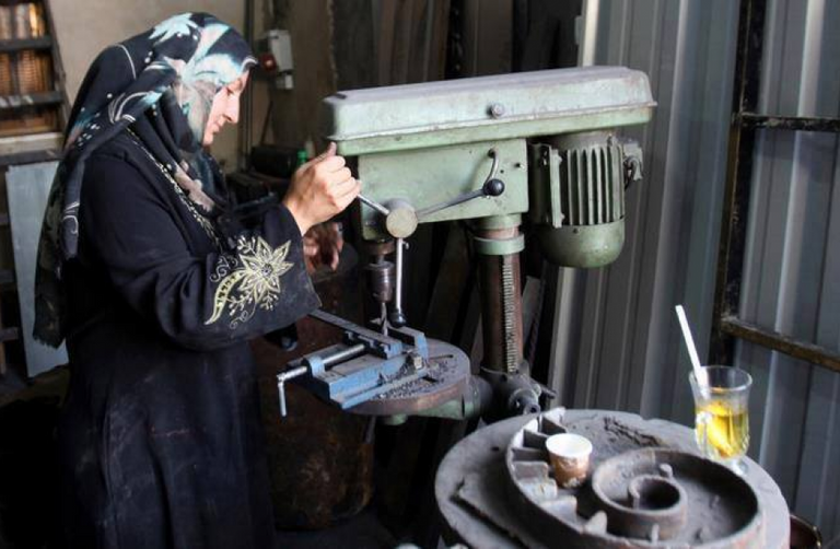 رنيم الصفدي إمرأة تتسلح بعزيمة الرجال