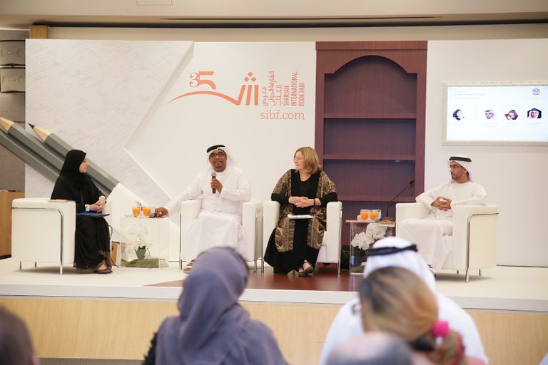 - خلال ندوة صناعة النشر في الإمارات والتحديات المعاصرة.. بمعرض الشارقة للكتاب 2016
