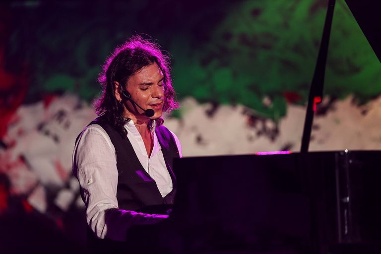 صور متنوعة من عرض