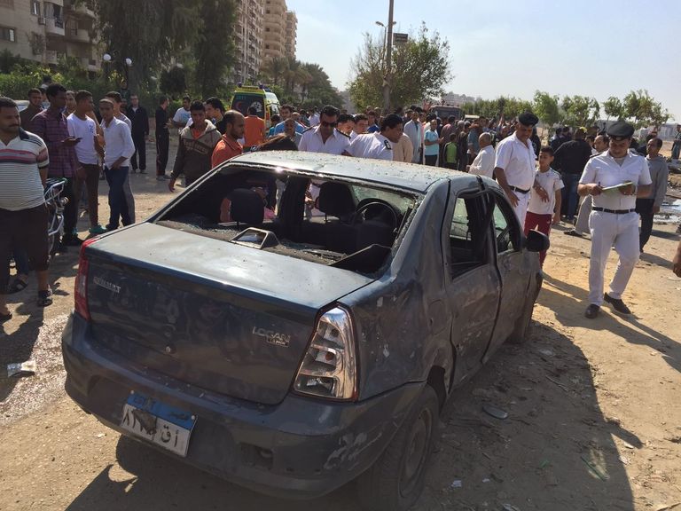 أثار السيارة المفخخة المستخدمة في محاولة الاغتيال