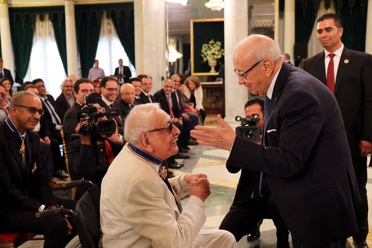 جانب من الفنانين المكرمين في تونس