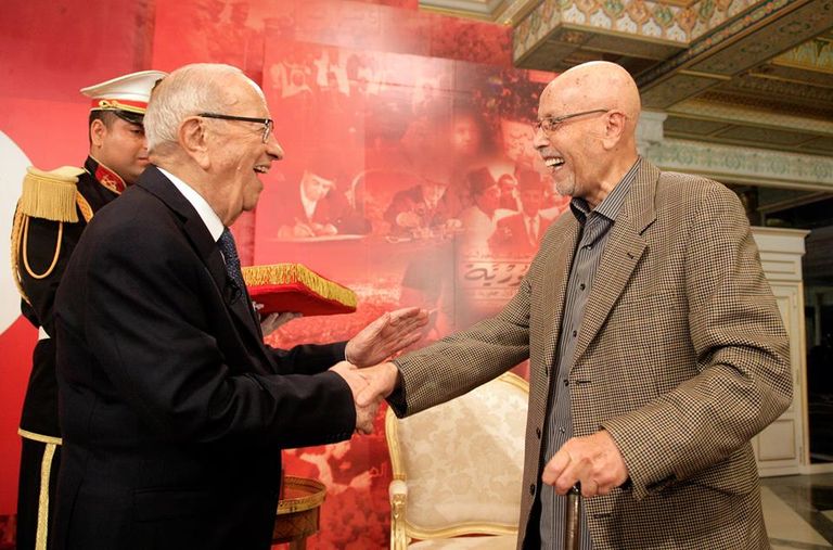 جانب من الفنانين المكرمين في تونس