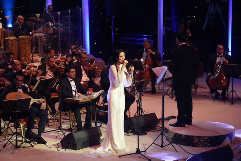 المطربة التونسية شيما هلالي