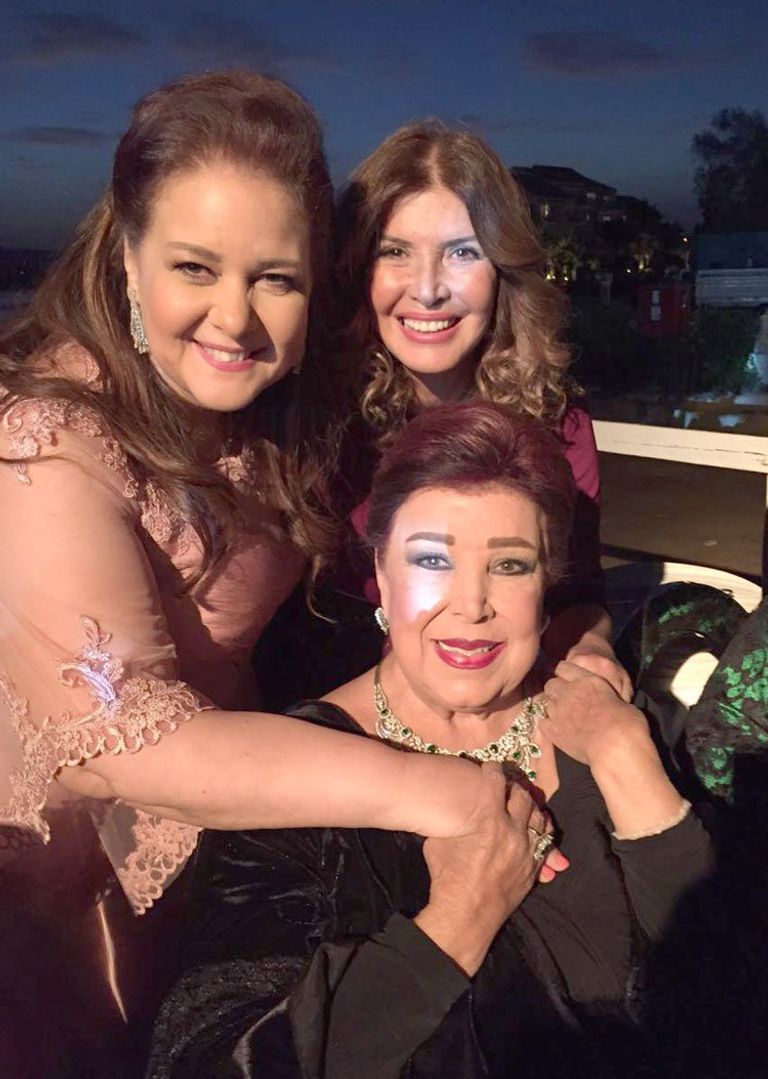 إيمي سمير غانم وحسن الرداد في حفل زفافهما