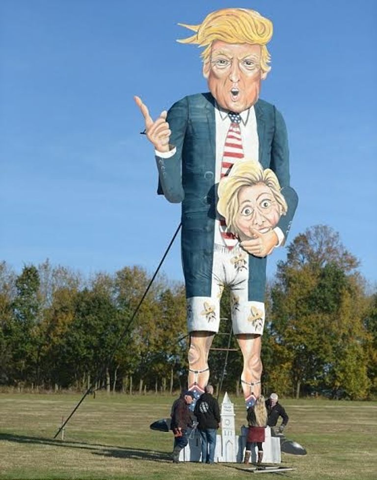 حرق نسخة من ترامب في بريطانيا 1